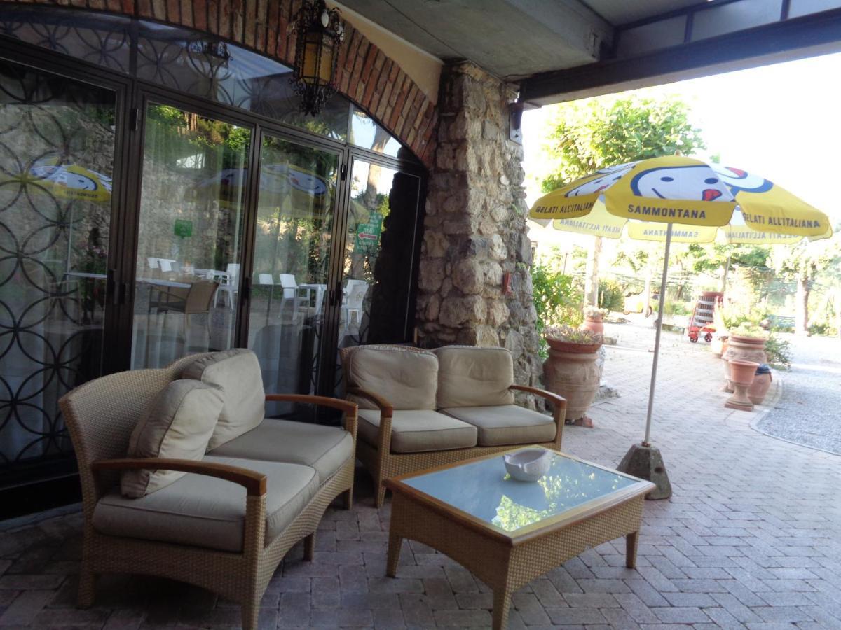 Hotel Rosati คิอูซี ภายนอก รูปภาพ