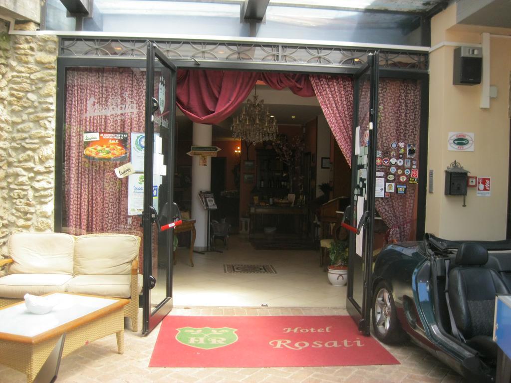 Hotel Rosati คิอูซี ภายนอก รูปภาพ